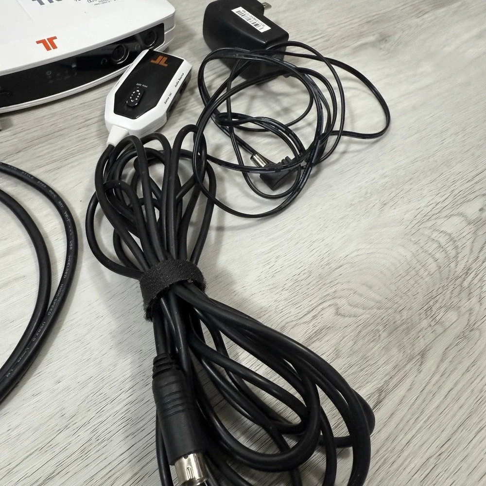 Tritton AX 720 Prologic II Gaming Headset White, Dual Earpiece,3.5mm Boom Mic